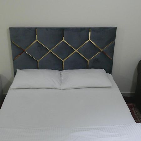 Ruby Star Hostel Dubai F2 Ngoại thất bức ảnh