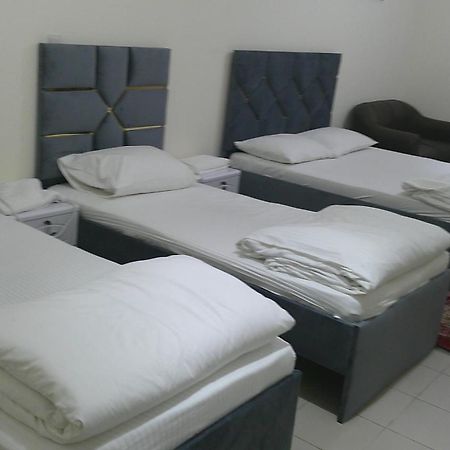 Ruby Star Hostel Dubai F2 Ngoại thất bức ảnh