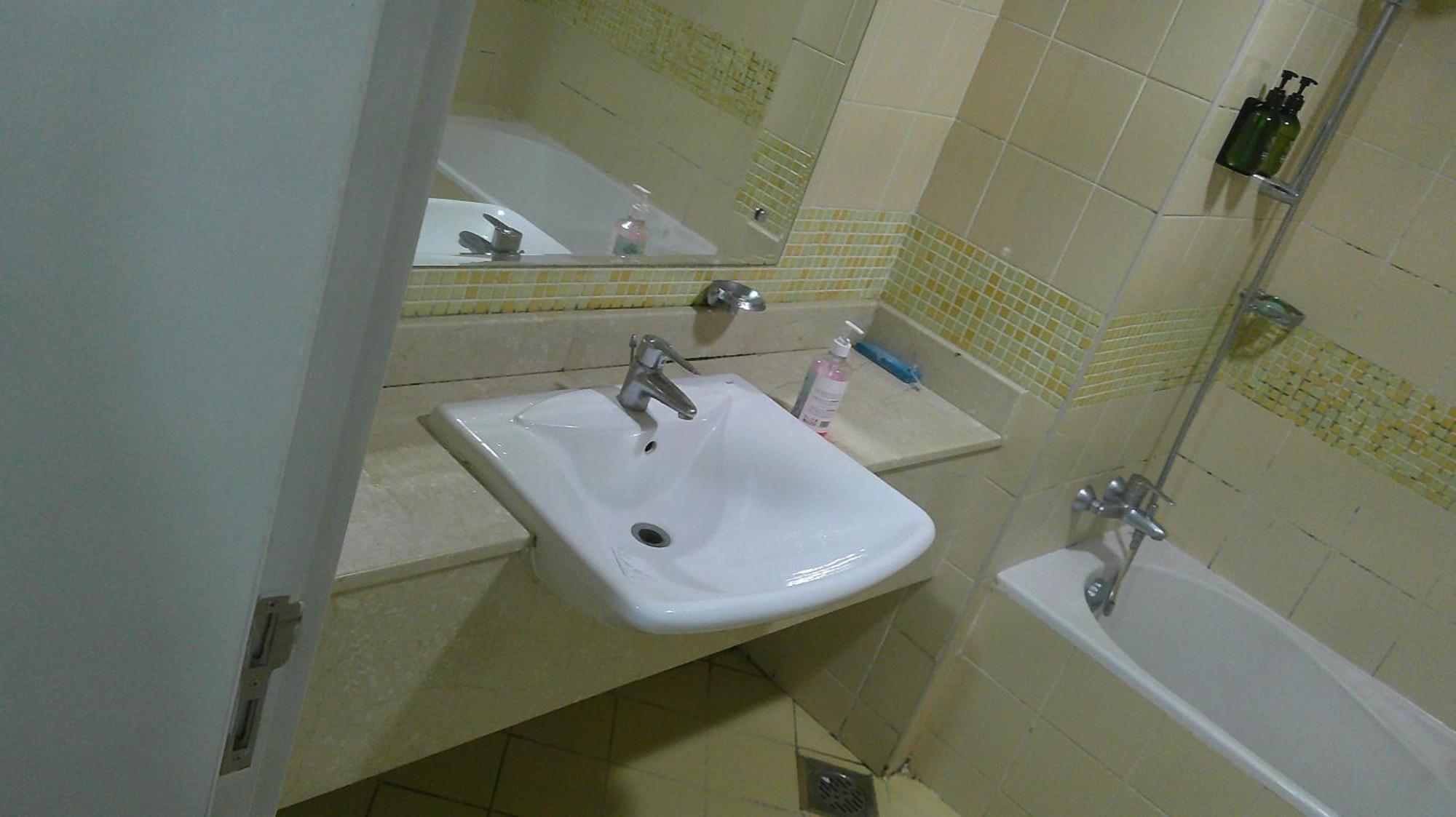 Ruby Star Hostel Dubai F2 Ngoại thất bức ảnh