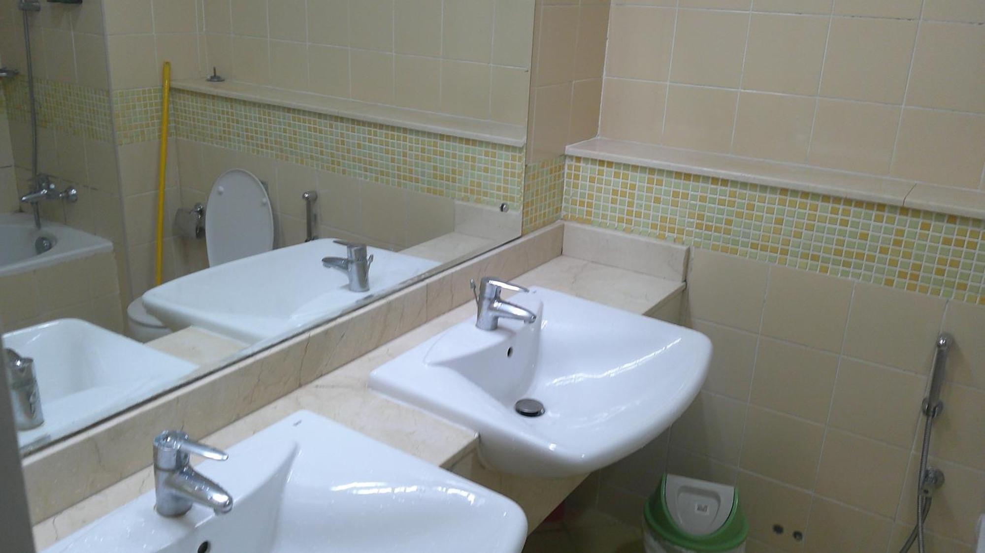 Ruby Star Hostel Dubai F2 Ngoại thất bức ảnh
